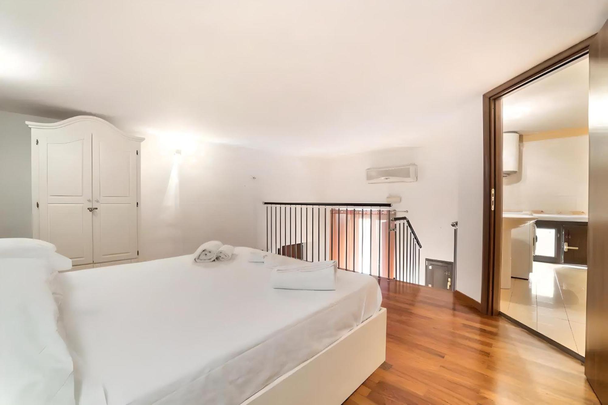 Апартаменты Borrelli House Неаполь Экстерьер фото